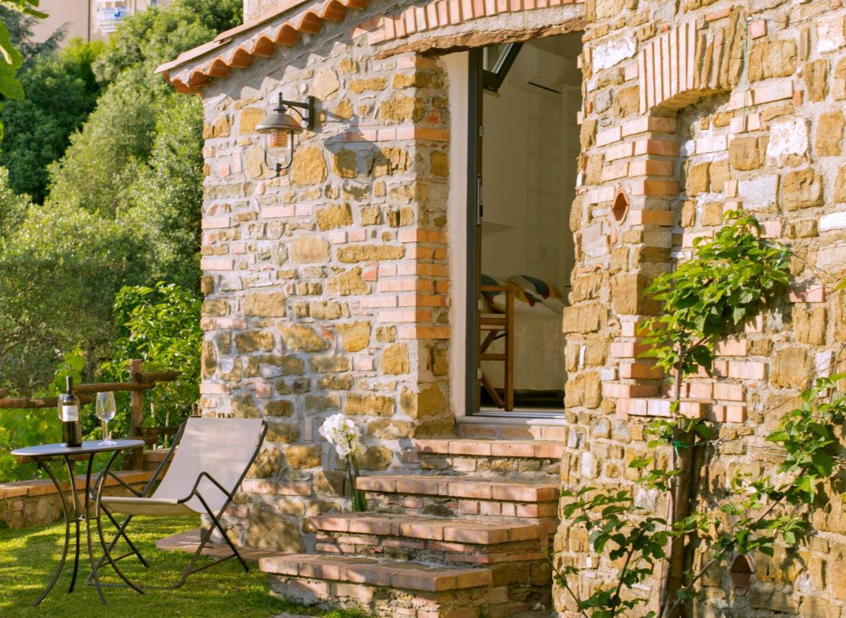 Locanda Le Tre Sorelle กาซัลเวลิโน ภายนอก รูปภาพ