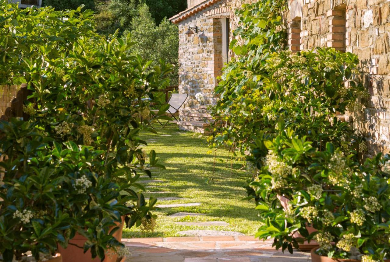 Locanda Le Tre Sorelle กาซัลเวลิโน ภายนอก รูปภาพ