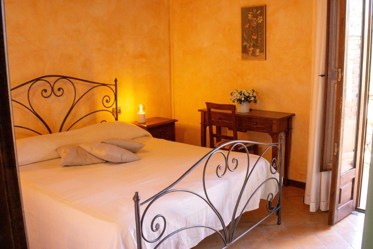 Locanda Le Tre Sorelle กาซัลเวลิโน ภายนอก รูปภาพ
