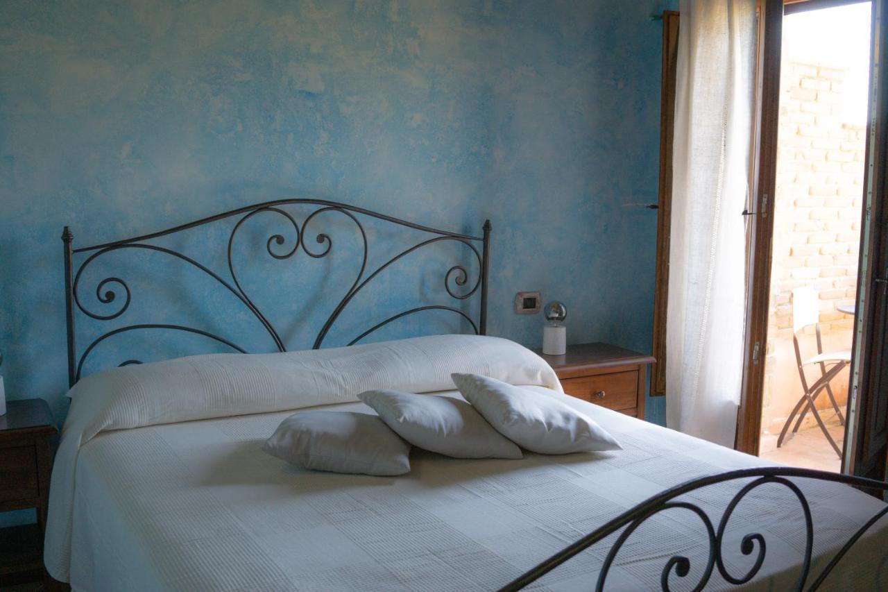 Locanda Le Tre Sorelle กาซัลเวลิโน ภายนอก รูปภาพ